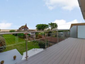 Worthing large beach house sleeps 8