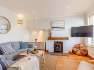 Bude dog friendly beachside cottage