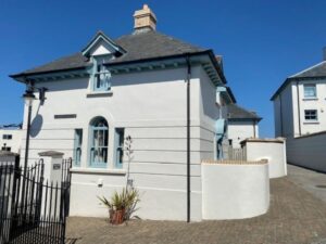 Newquay pet friendly holiday home near beach