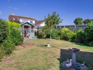 Bude pet friendly coastal cottage sleeps 6