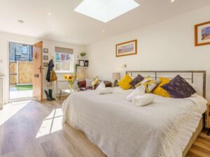 Broadstairs dog friendly couples cottage