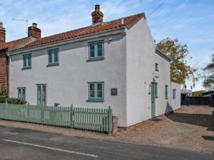 Sea Palling dog friendly sleeps 7