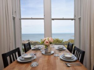 Ilfracombe 2 bed seaside apartment sleeps 4