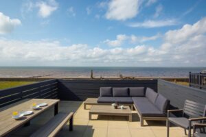 Direct beach access cottage sleeps 6