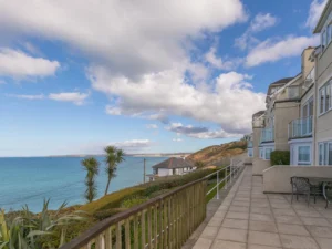 Duplex apartment with beach and sea views