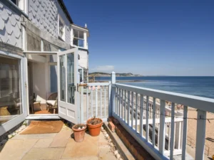 Luxury seafront home sleeps 8