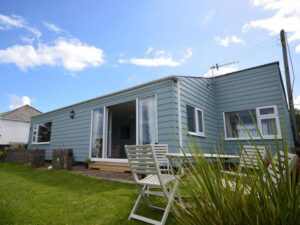 Woolacombe pet friendly beach chalet