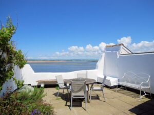 Appledore pet friendly coastal holiday home