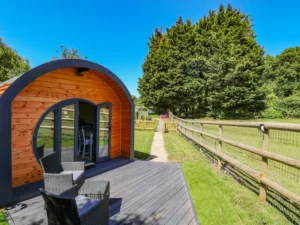 Couples one bedroom pod with deck