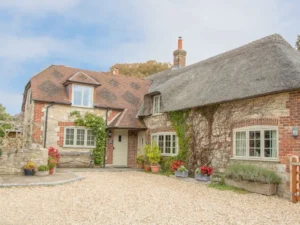 West Lulworth self-catering coastal cottage