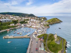 Ilfracombe seafront dog friendly sleeps 8