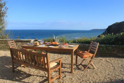 Torcross group accommodation sleeps 8