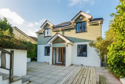 Salcombe large luxury coastal cottage