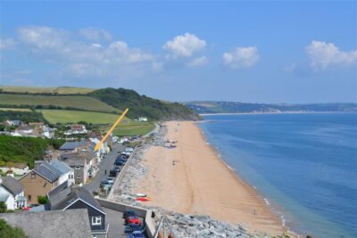 Beesands seafront pet friendly family cottage