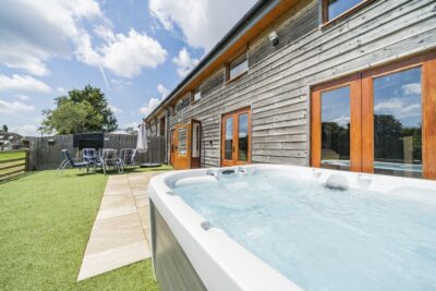 Self-catering barn with private hot tub