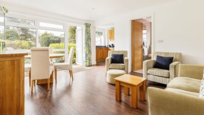 Sandbanks budget pet friendly apartment