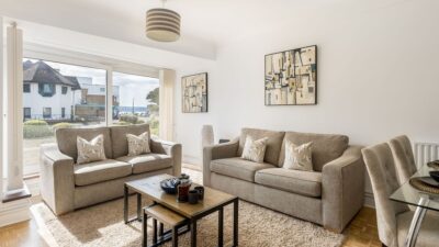 Sandbanks budget apartment with parking