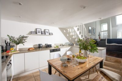 St Ives stylish beach apartment sleeps 6