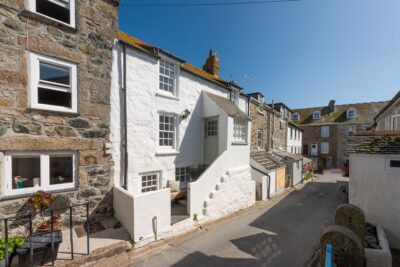 Luxury three bed coastal cottage