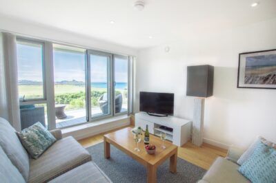 Lusty Glaze sea view apartment sleeps 4