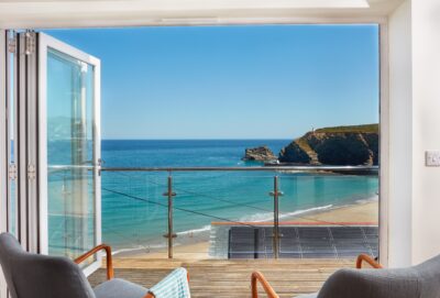 Portreath beach house with hot tub