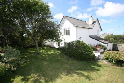 Crantock budget pet friendly sleeps 8