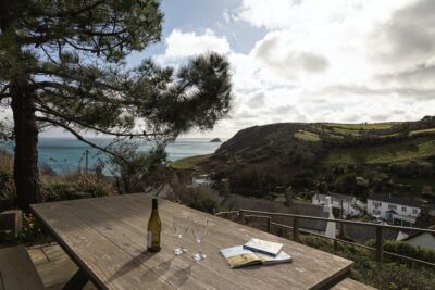 Portloe pet friendly cottage sleeps 6