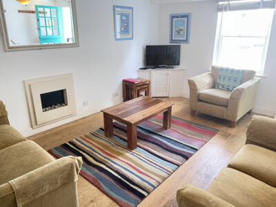 St Ives dog friendly cottage sleeps 6