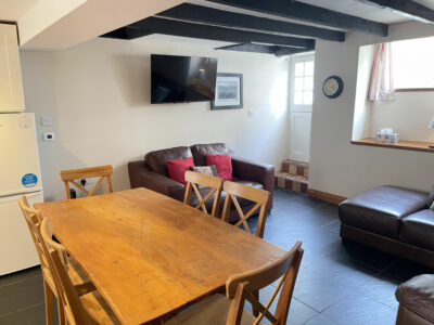 St Ives pet friendly group cottage