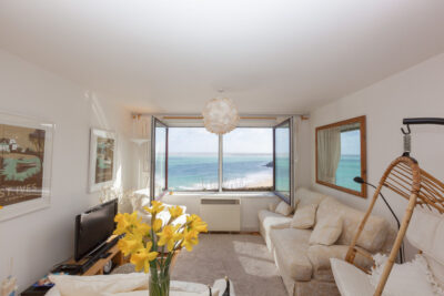 St Ives sea view apartment with parking