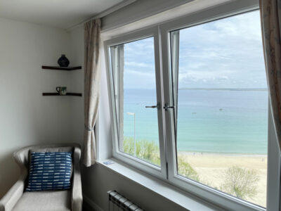 St Ives apartment overlooking beach