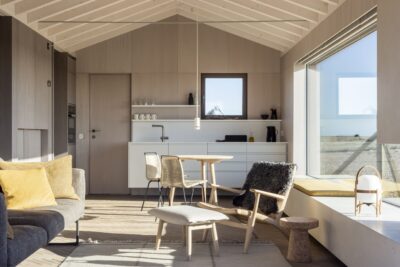 Dungeness beach house for couples