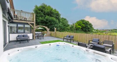 Devon hot tub group accommodation