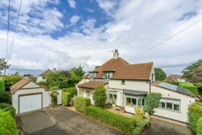 Hunstanton dog friendly hot tub cottage