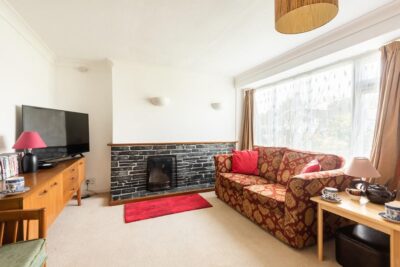 Looe bungalow pet friendly sleeps 4