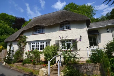 Salcombe family friendly cottage sleeps 7