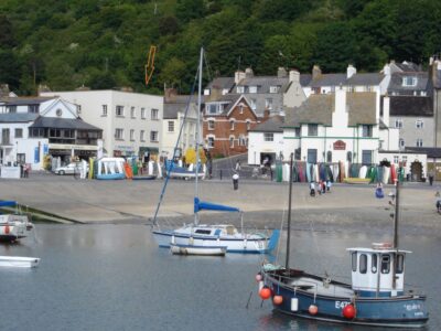 Lyme Regis beachfront apartment sleeps 4