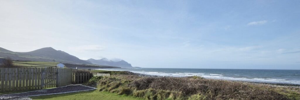 Aberdesach Cottages by the Beach