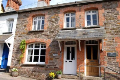 Thurlestone pet friendly budget cottage