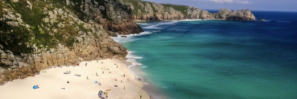 Large Porthcurno Cottages with Wi-Fi