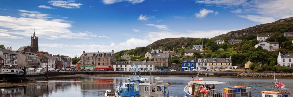 Tarbert Cottages by the Sea