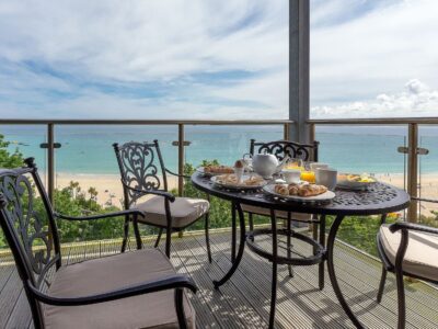 St Ives luxury seafront holiday apartment