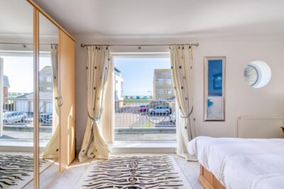 Beachside mews house sleeps 6