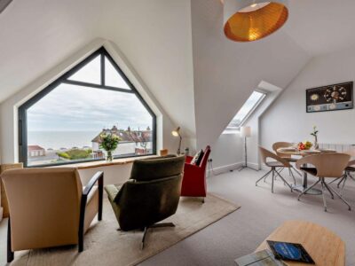 Bexhill on Sea beachside apartment sleeps 4