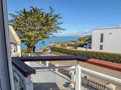 Carbis Bay 2 bed apartment near the beach