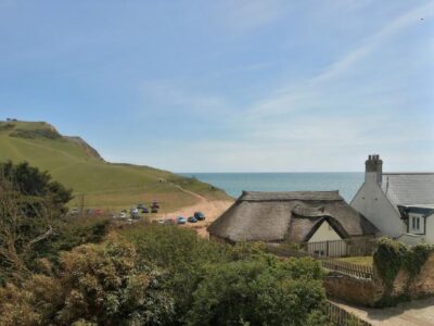 Seatown semi-detached cottage sleeps 7