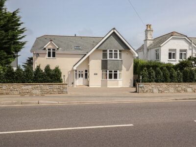 Carbis Bay ground floor garden apartment