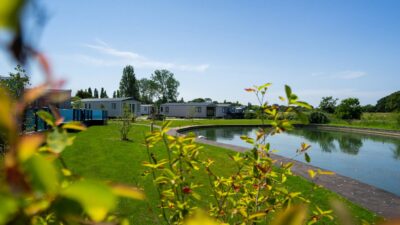 Lodges with hot tubs and pets welcome