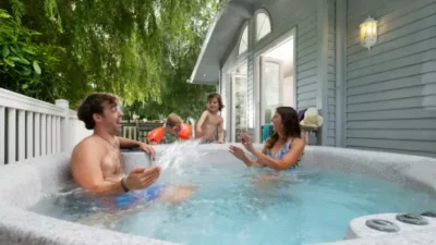 Hampshire hot tub holiday park