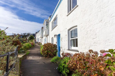 Traditional Cornish cottage sleeps 6